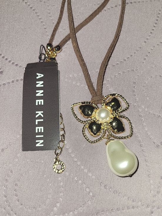 Anne Klein Jewelry - Anne Klein Gold & Gold Flower Pendant Necklace with Pearl Drop